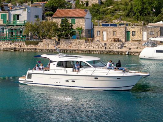 Nimbus 405 Coupe Nimbus 405 Coupe