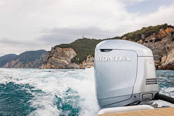 Honda V8 BF300