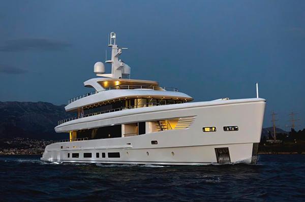 Superyacht ORIY