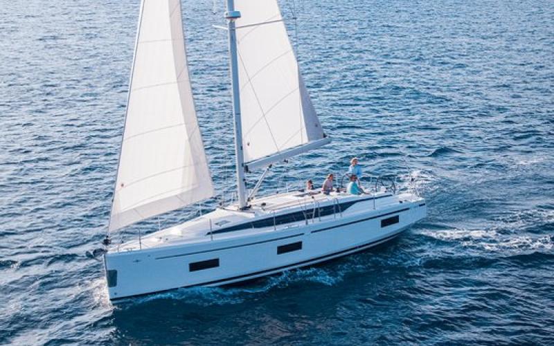 Bavaria C42