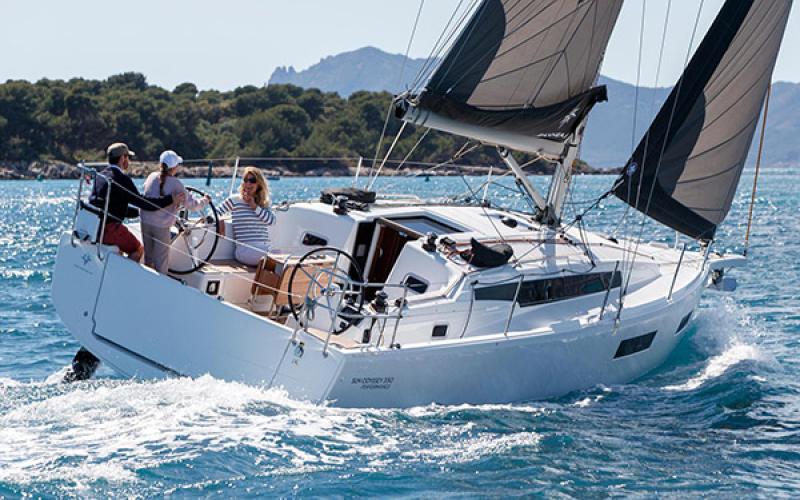 Sun Odyssey 350