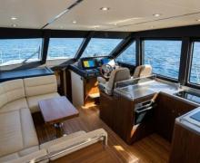 Catamaran Motor Yacht Saloon