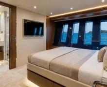 Catamaran Sports Yacht Cabin