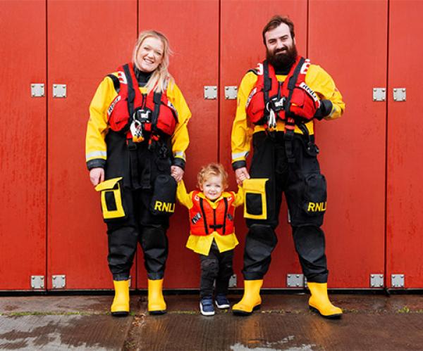 Emily Craven and Thomas McGinn, with their son, Harry