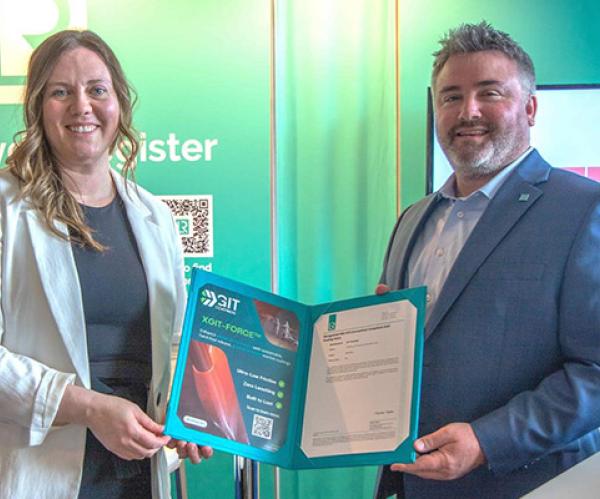 Maggie Kennedy & Chris Pfisterer